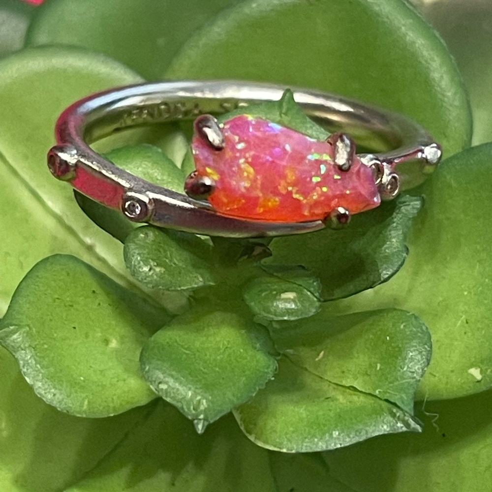 Kendra Scott Julia Ring in Coral Opal